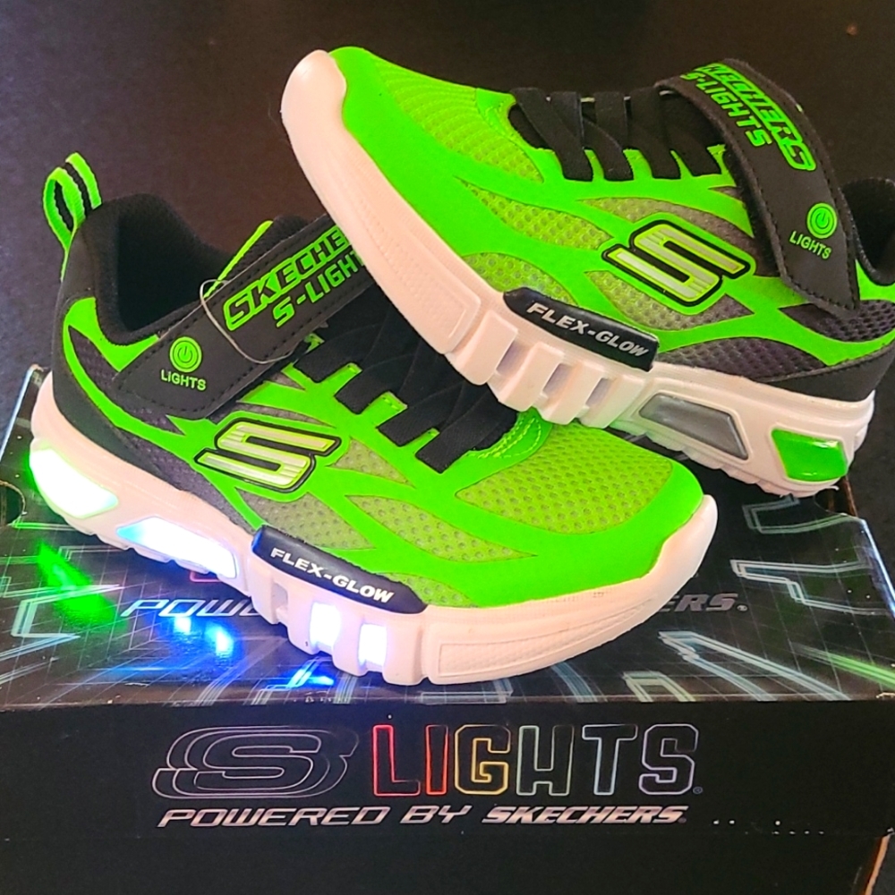Sketchers Flex-glo light up sneakers boys 11.5 lime green/ black